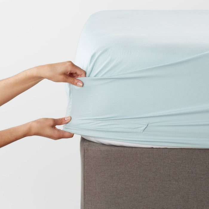 Twin 300 Thread Count Ultra Soft Fitted Sheet Light Blue - Threshold™