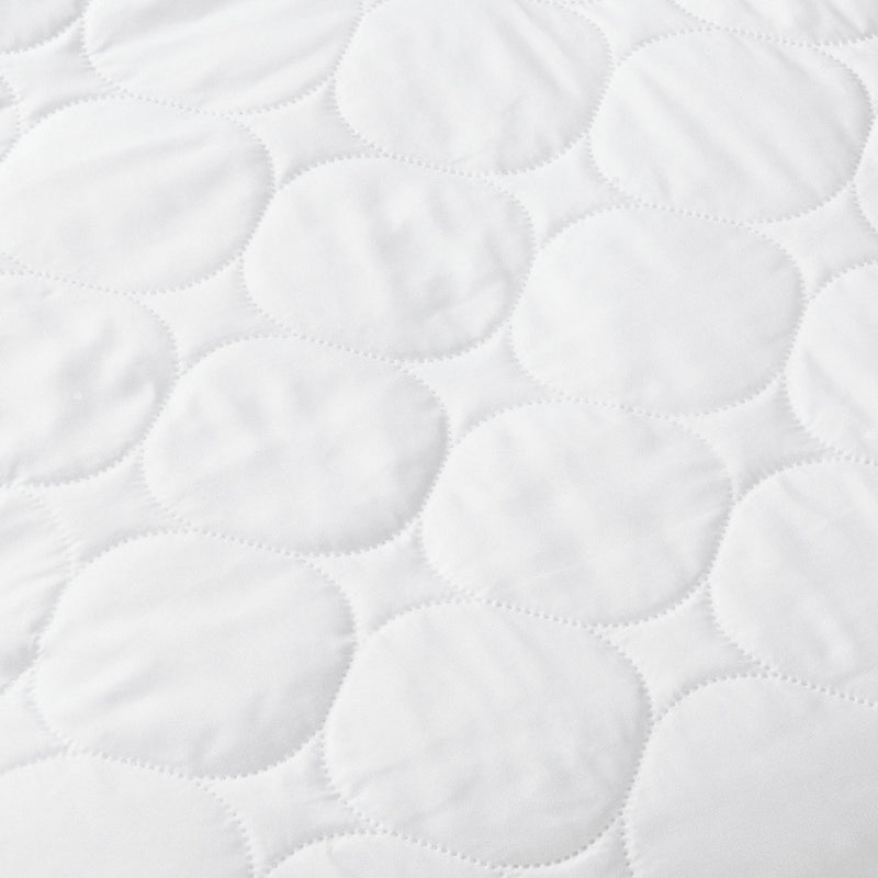 Queen Waterproof Quilted Mattress Pad - Room Essentials™