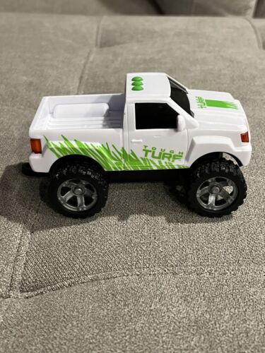 MAXX ACTION PICK-UP TRUCK Friction Pick Up Tough Turf
