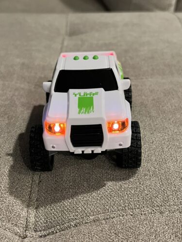 MAXX ACTION PICK-UP TRUCK Friction Pick Up Tough Turf