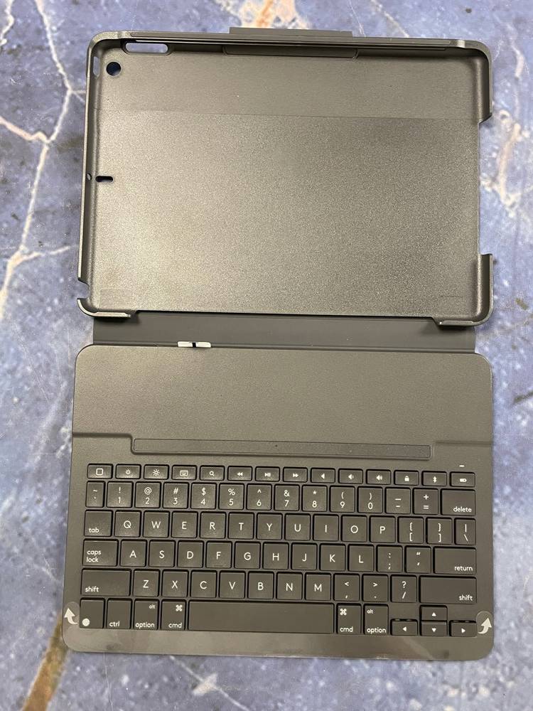 Slim Folio for iPad - Graphite