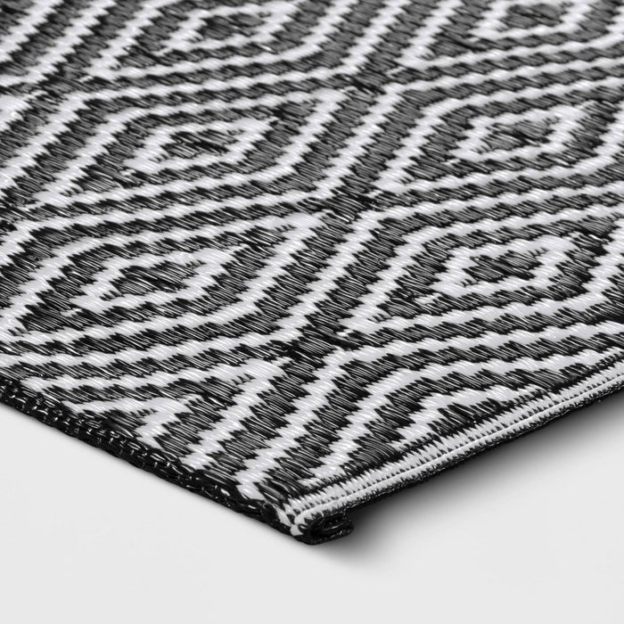 24"x36" Diamond Indoor/Outdoor Rug Black/White - Room Essentials™