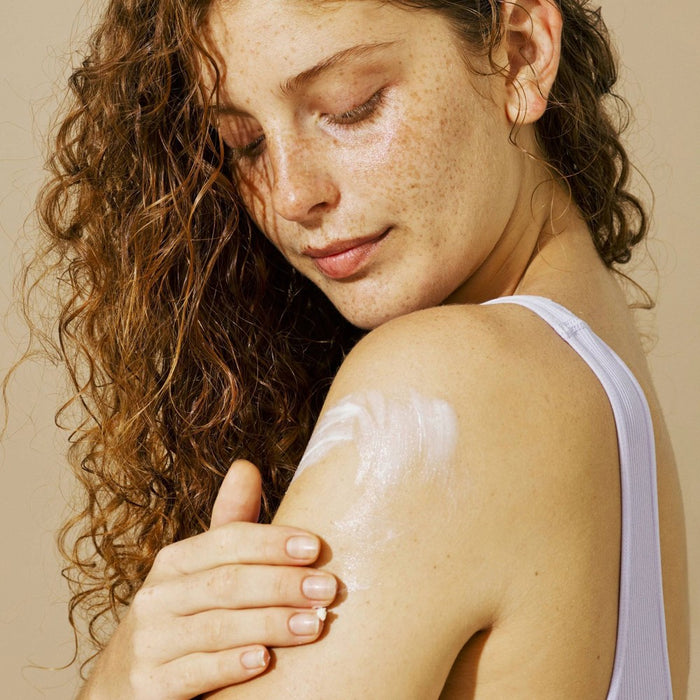 Aveeno Daily Moisturizing Body Lotion for Dry Skin with Soothing Prebiotic OatFragrance-Free - 2.5 oz