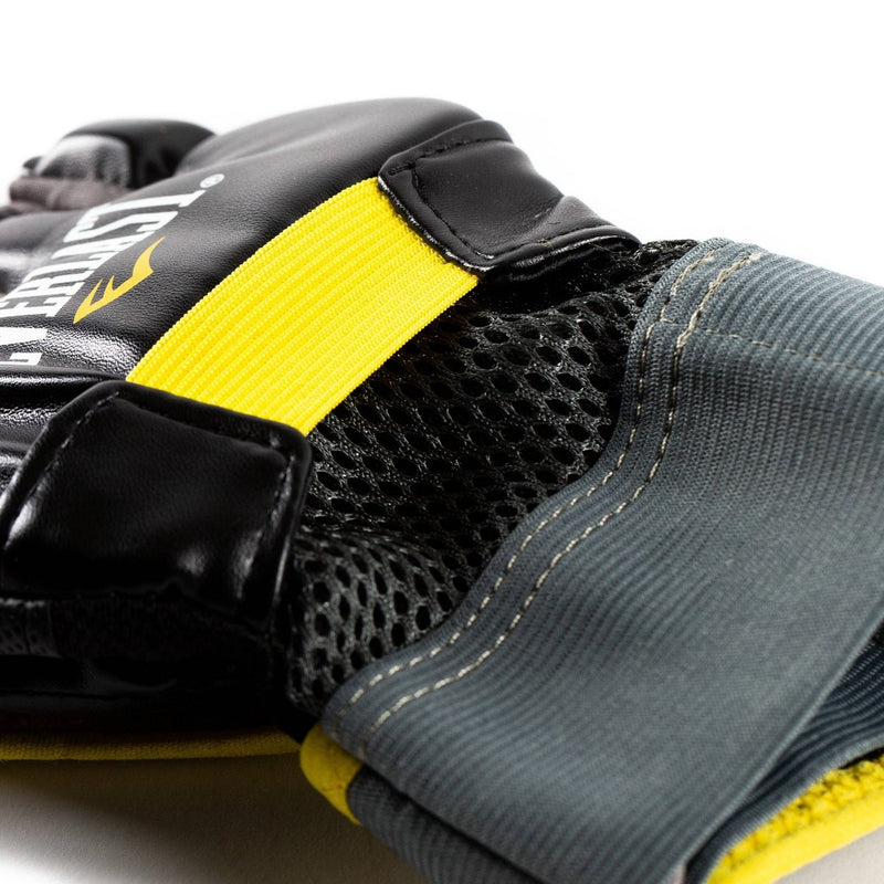Everlast Cardio Fitness Training Bag - Black (LOCAL PICKUP ONLY)