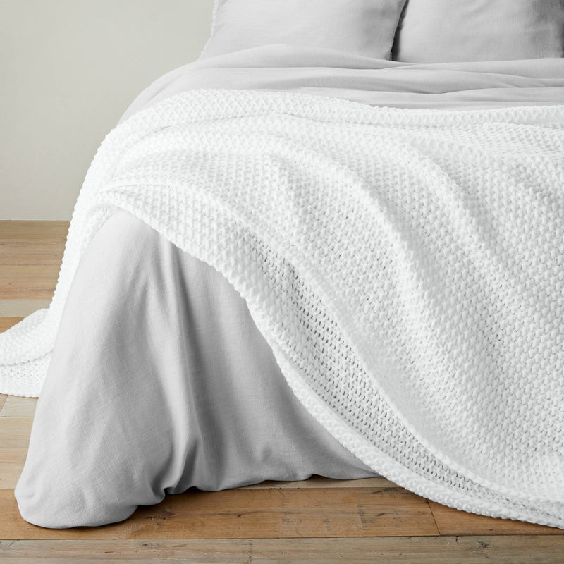 Full/Queen Chunky Knit Bed Blanket White - Casaluna™
