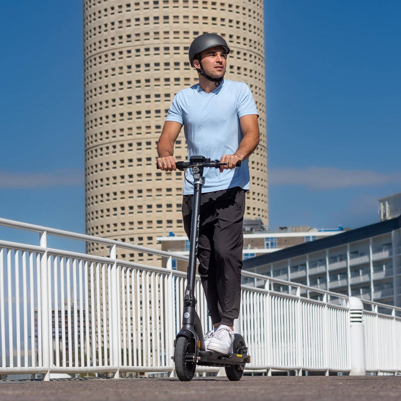 GOTRAX Tour XP Electric Scooter - Black *NEW* (LOCAL PICKUP ONLY)