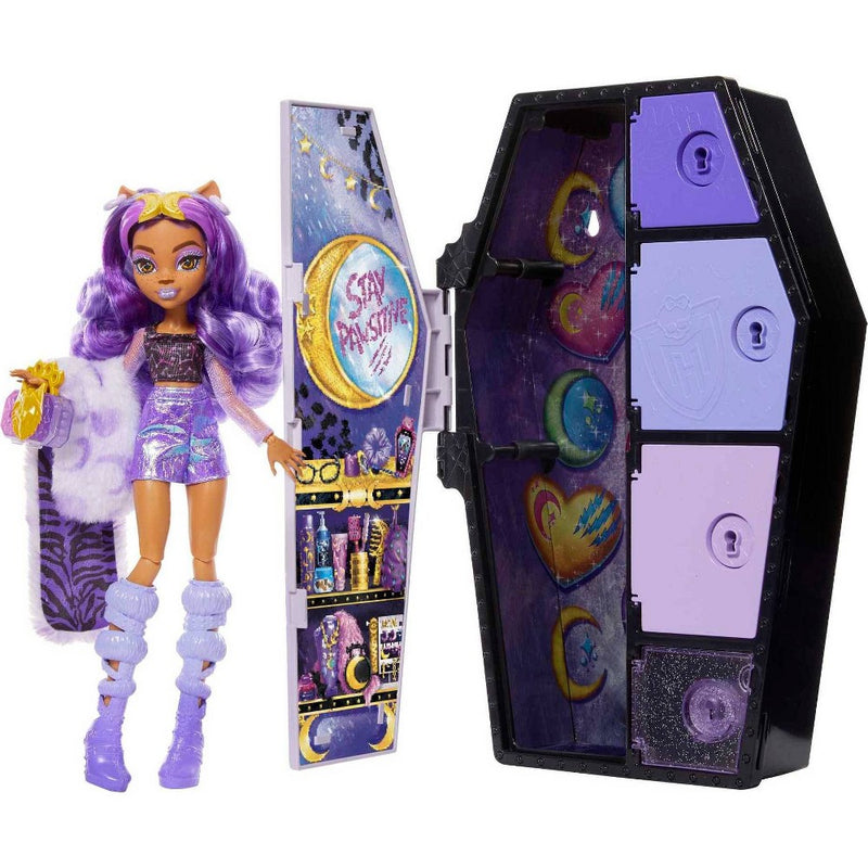 Monster High Skulltimates Secrets Fearidescent Clawdeen Wolf Fashion Doll