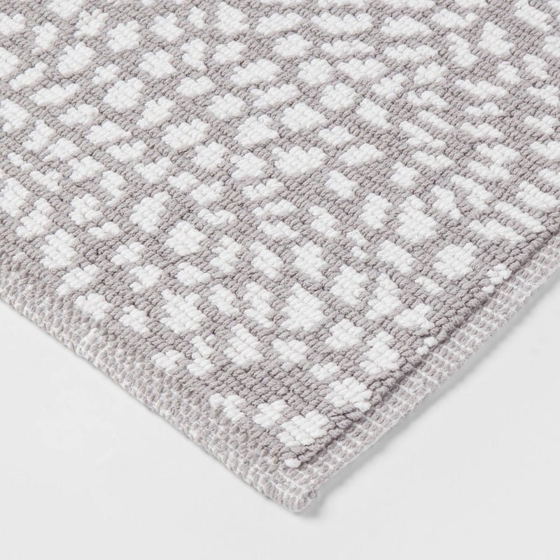 20"x30" Performance Plus Bath Mat Gray Geo - Threshold™