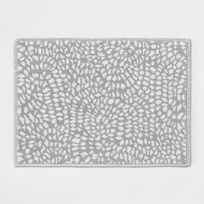 20"x30" Performance Plus Bath Mat Gray Geo - Threshold™