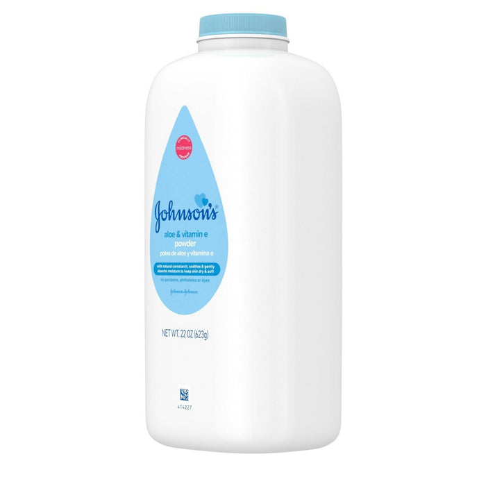 Johnson's Naturally Derived Cornstarch Baby Powder, Aloe & Vitamin E for Delicate Skin - 22oz
