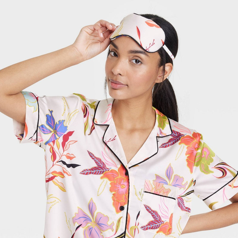 Women's 3pc Satin Notch Collar and Shorts Pajama Set - Stars Above Cream M