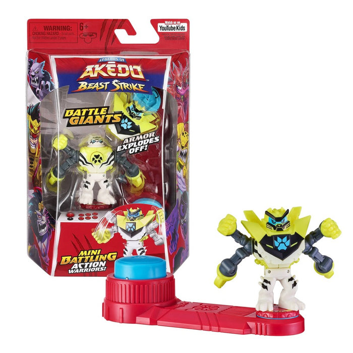 Legends of Akedo Beast Strike Battle Giants White Paw Action Figure