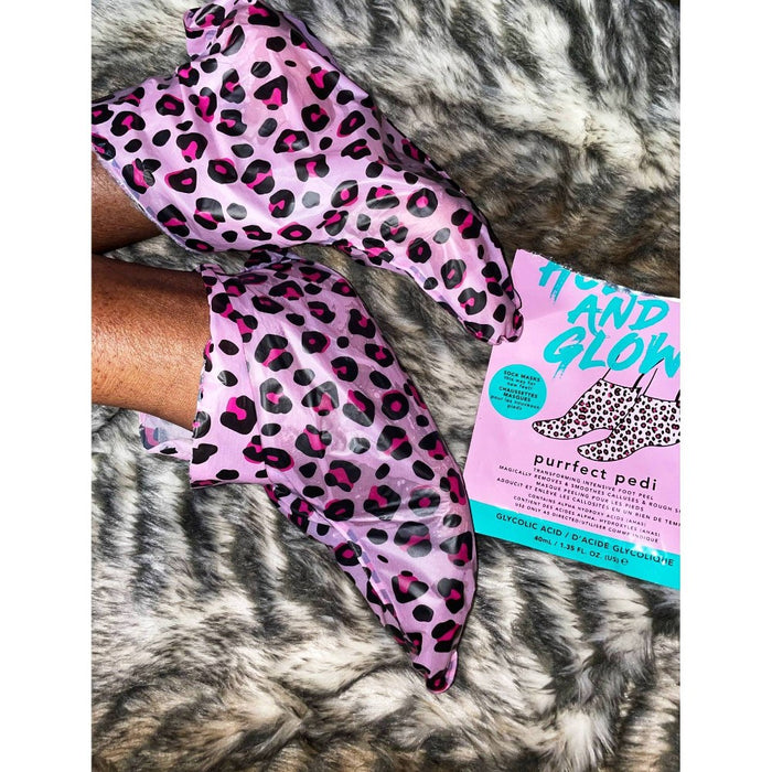 Holler and Glow Purrfect Pedi Foot Mask - Cheetah - 1.35 fl oz