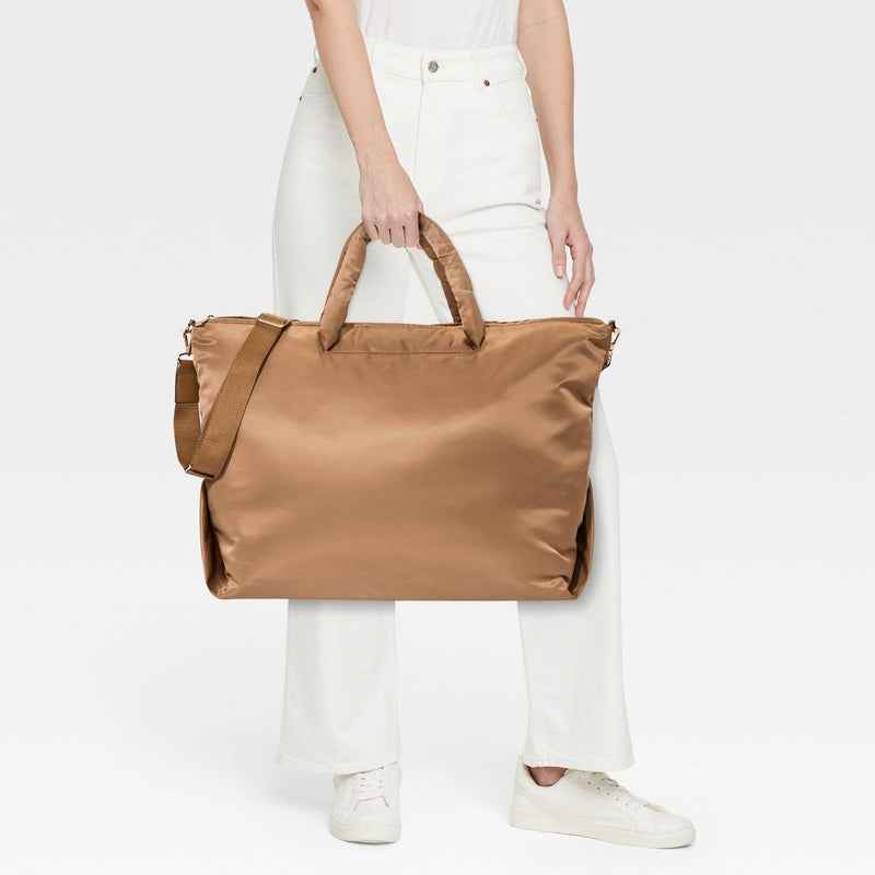 Athleisure Soft Weekender Bag - A New Day Caramel
