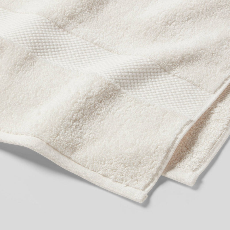 Performance Plus Bath Towel Cream - Threshold