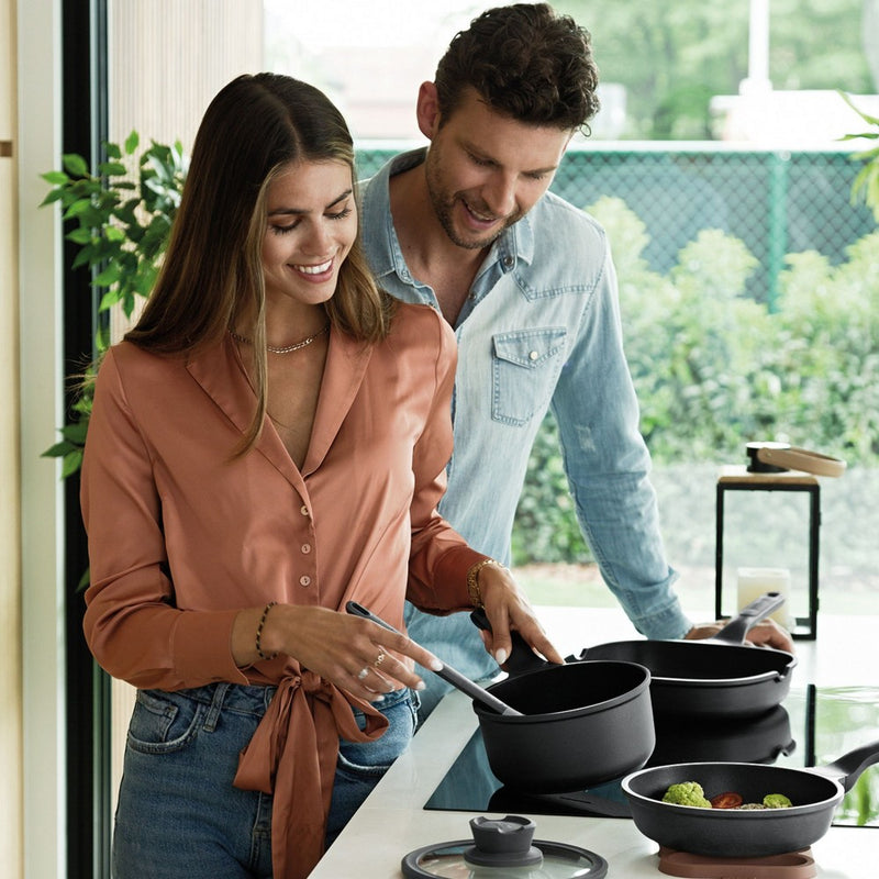BergHOFF Stone 12" Non-stick Wok Pan 5.25qt., Ferno-Green, Non-Toxic Coating, Stay-cool Handle, Induction Cooktop Ready