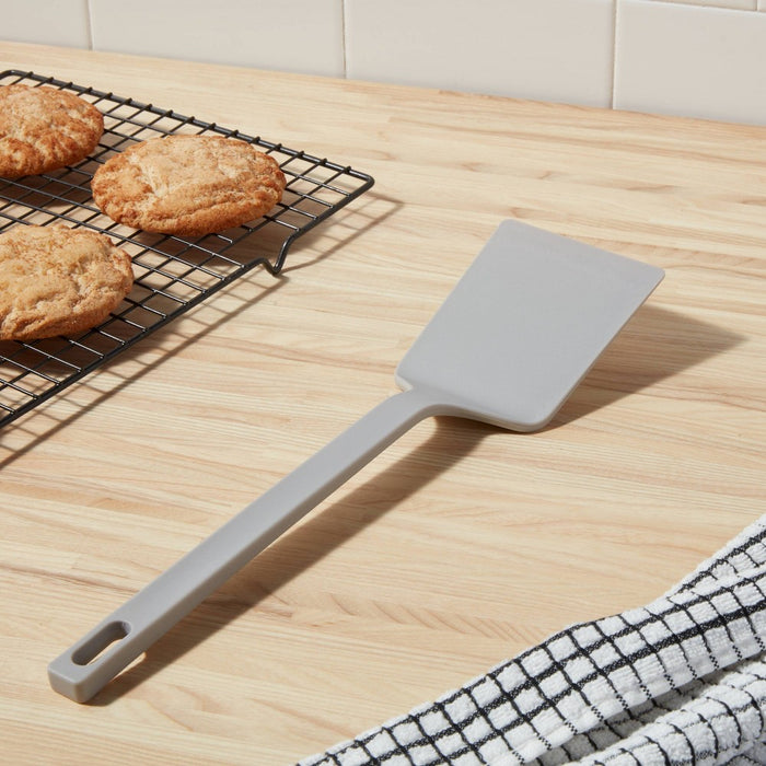 Kitchen Turner Gray - Room Essentials