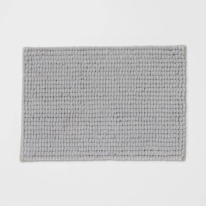 17"x24" Chunky Chenille Memory Foam Bath Rug Light Gray - Room Essentials