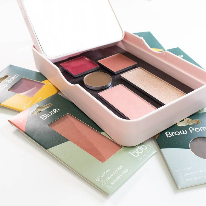 Billion Dollar Beauty Billion Dollar Box - Magnetic Box with Mirror (fits up to 15 makeup pans)