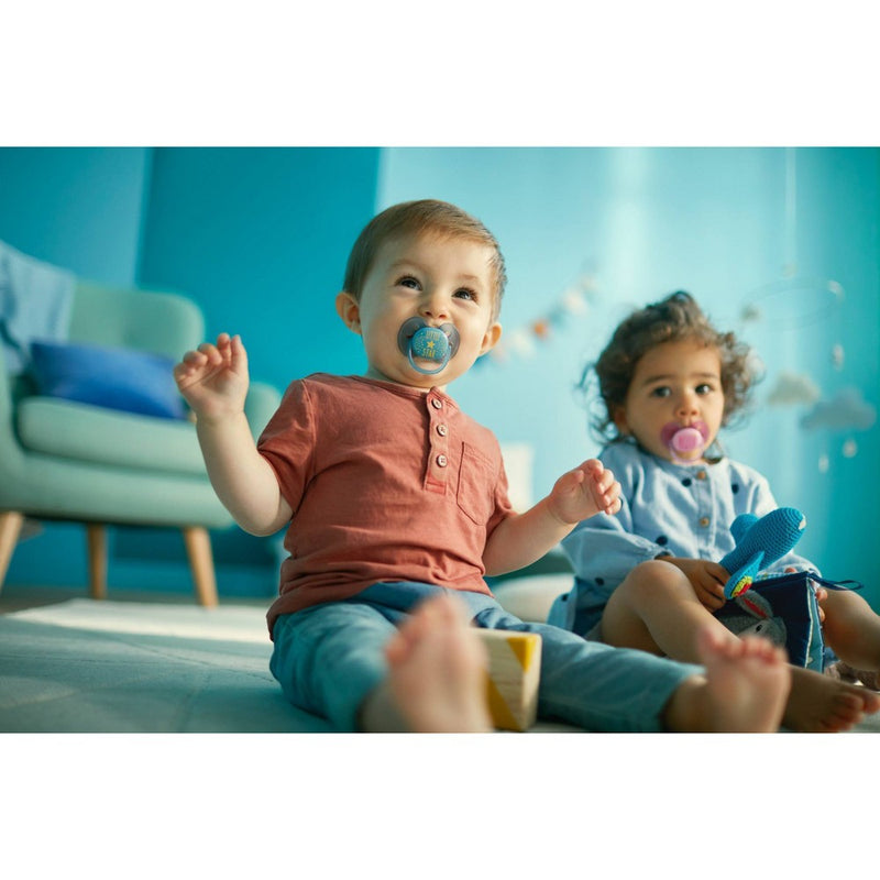 Philips Avent 2pk Ultra Soft Pacifier 6-18 Months - Little Star/Hello Designs