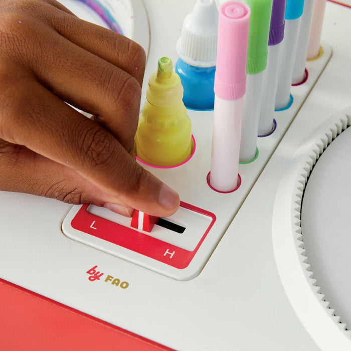 FAO Schwarz Spin & Twist 3D Designs Glow Swirl & Spiral Kit