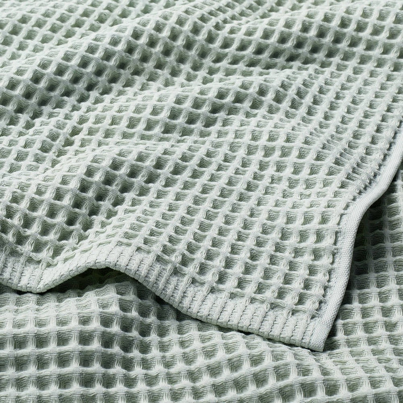 Decorative Waffle Bath Towel Chroma Teal Blue - Casaluna