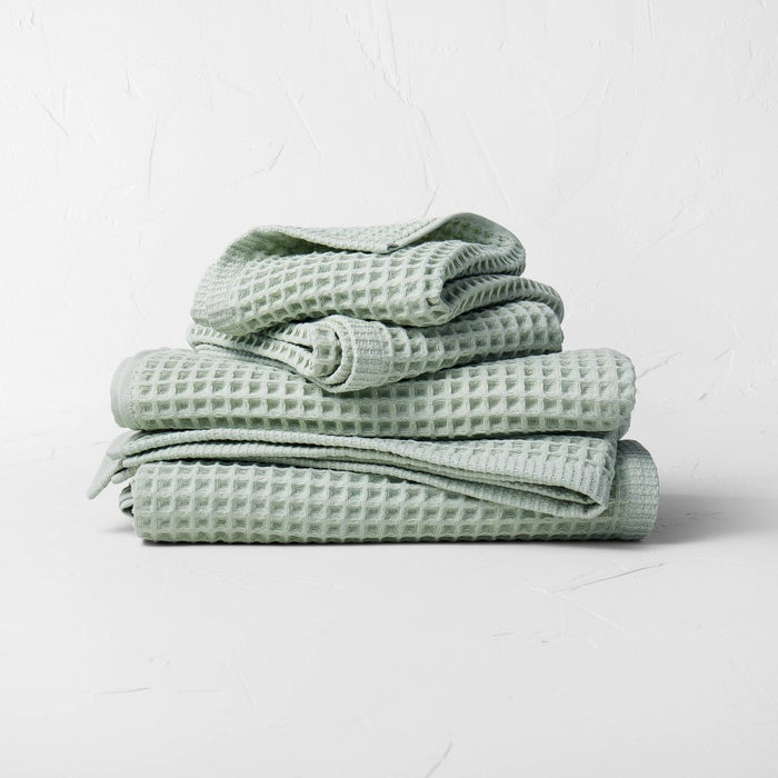 Decorative Waffle Bath Towel Chroma Teal Blue - Casaluna