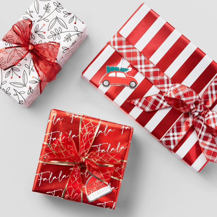 25 sq ft 'Fa La La' Gift Wrap Red - Wondershop