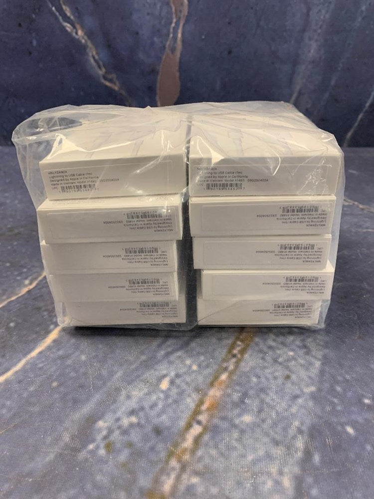 LOT OF 10 Apple Lightning to USB Cable (1m) LOT OF 10