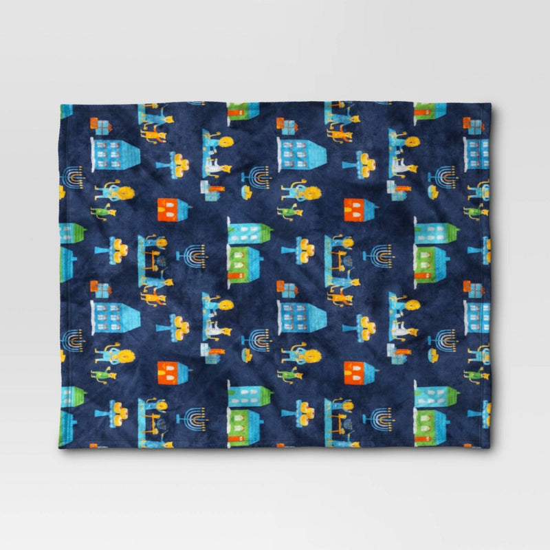 Hanukkah Printed Plush Throw Blanket Blue - Wondershop