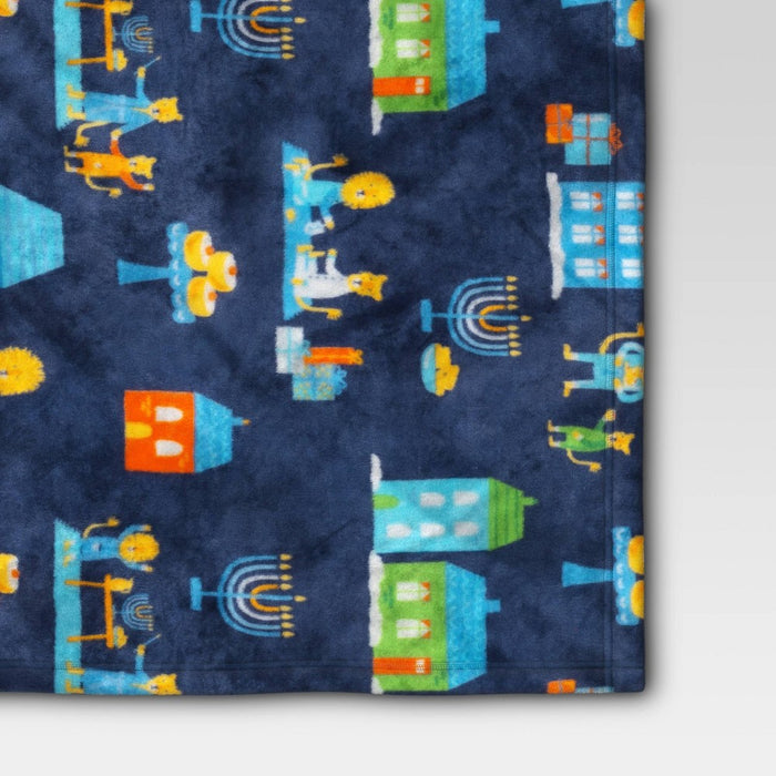 Hanukkah Printed Plush Throw Blanket Blue - Wondershop