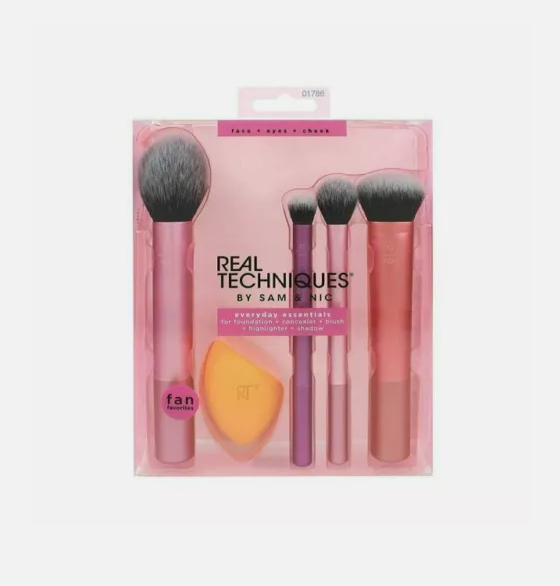 Real Techniques Everyday Essentials Makeup Brush Kit - 5pc