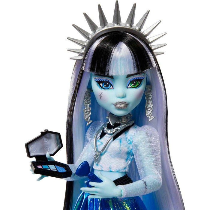 Monster High Skulltimates Secrets Fearidescent Frankie Stein Fashion Doll