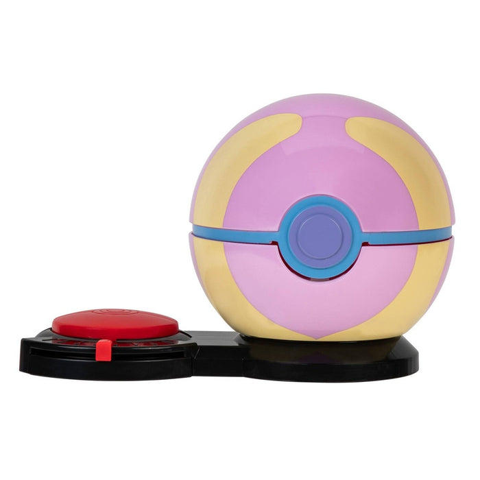 Pokemon Pikachu with Fast Ball vs Treecko with Heal Ball Surprise Attack Game