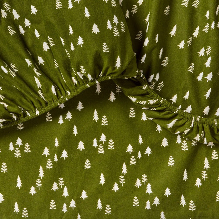King Holiday Flannel Sheet Set Tree Print - Threshold