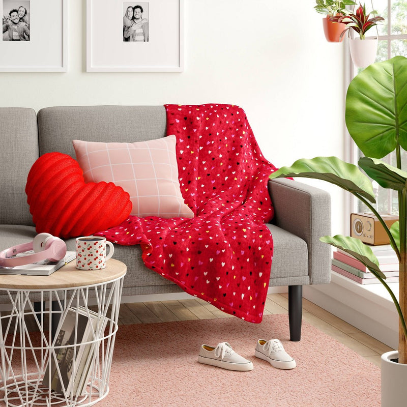 Ditsy Hearts Printed Plush Valentine's Day Throw Blanket Red - Room Essentials