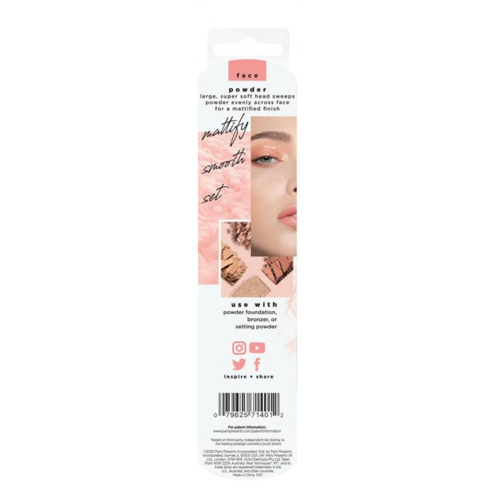 Real Techniques Ultra Plush Powder Makeup Brush