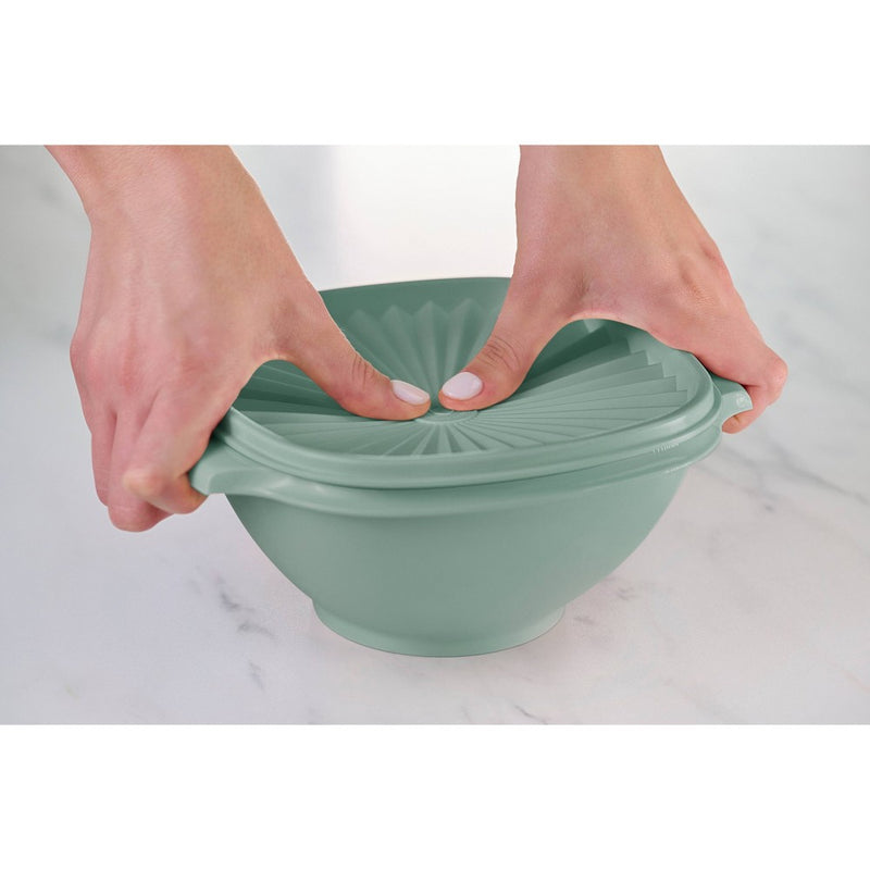 Tupperware Heritage 3pc (5.25c, 8c, 11.75c) Plastic Food Storage Container Set Green