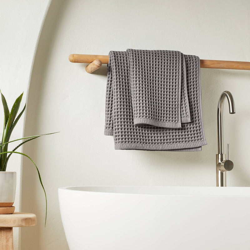 Waffle Bath Towel Dark Gray - Casaluna