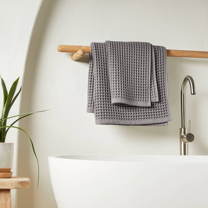 Waffle Bath Towel Dark Gray - Casaluna