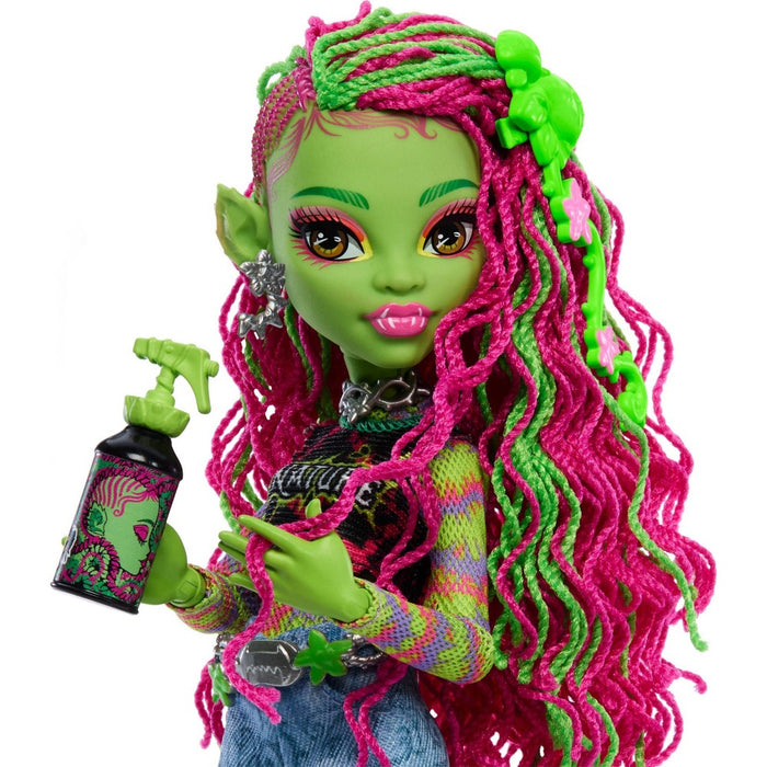 Monster High Venus McFlytrap Fashion Doll with Pet Chewlian and Accessories