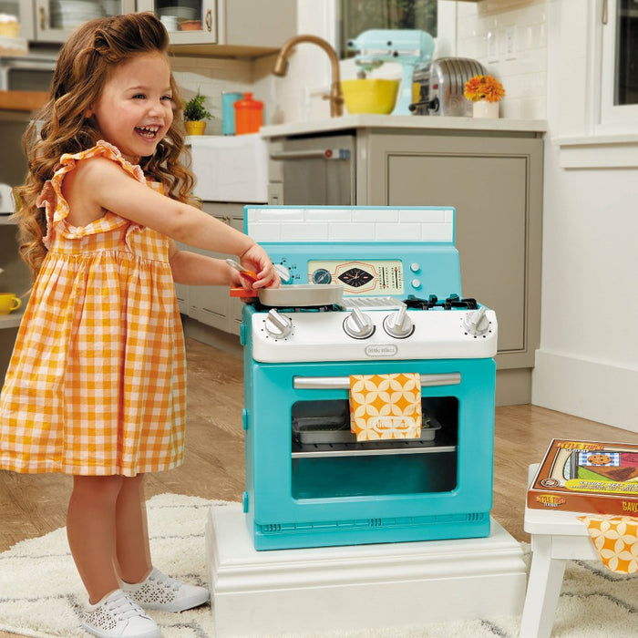 Little Tikes Retro '50s Inspired Oven Realistic Pretend Play Kitchen Appliance