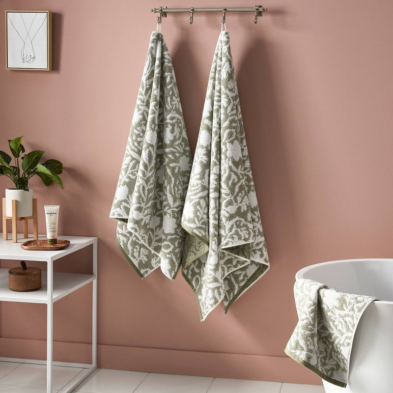 Performance Plus Bath Towel Light Green Floral - Threshold