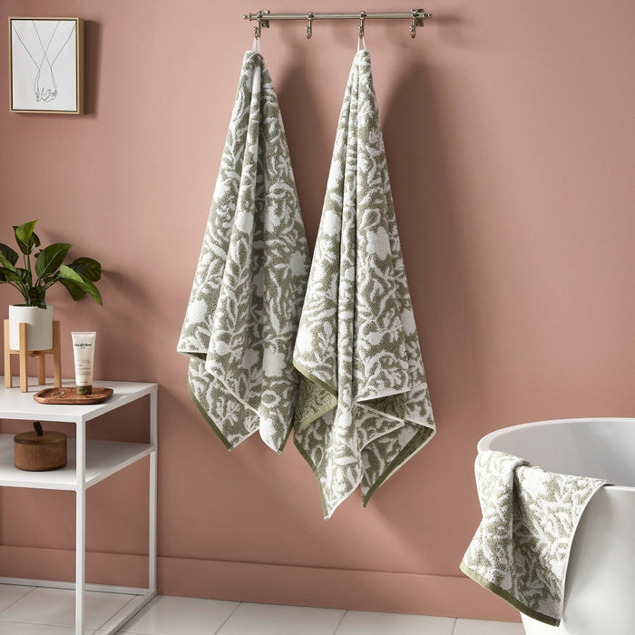 Performance Plus Bath Towel Light Green Floral - Threshold