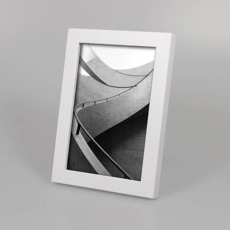 4" x 6" Thin Single Image Frame White - Threshold