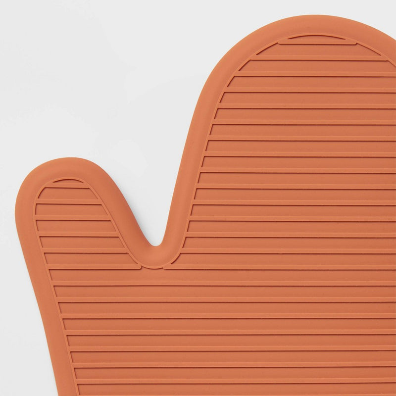 12.5" x 7" Cosmic Rust Silicon Oven Mitt - Threshold