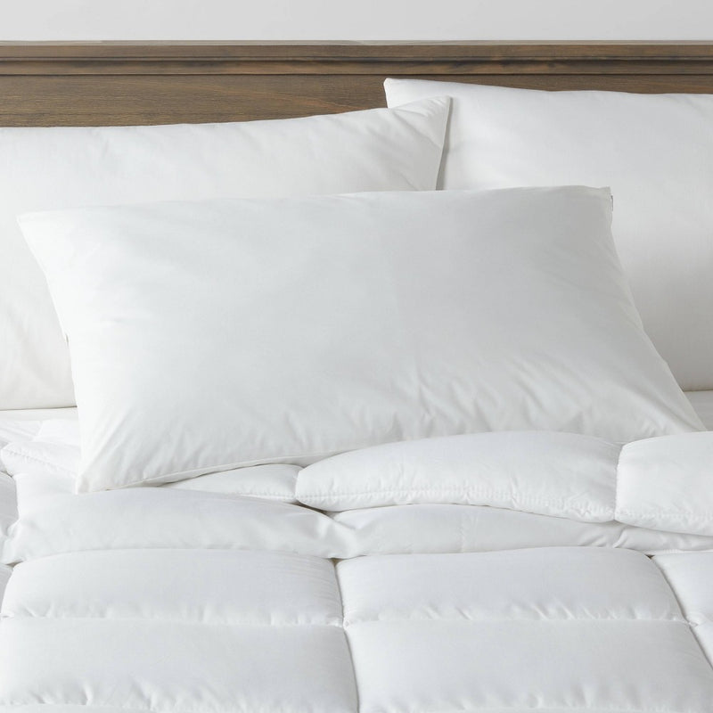 Standard/Queen Firm Shapeable Memory Foam Bed Pillow - Threshold (LOCAL PICKUP ONLY)
