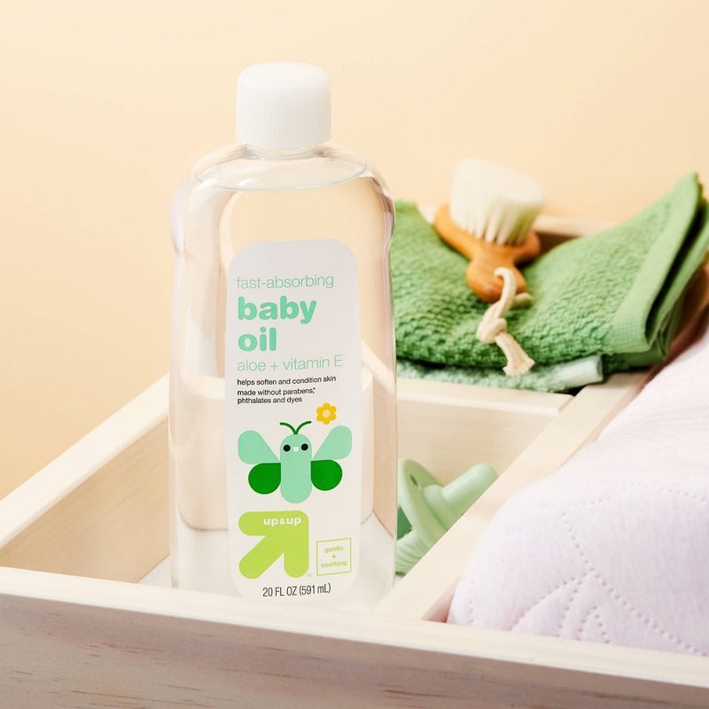 Baby Oil - Aloe Vitamin E - 20oz - up & up