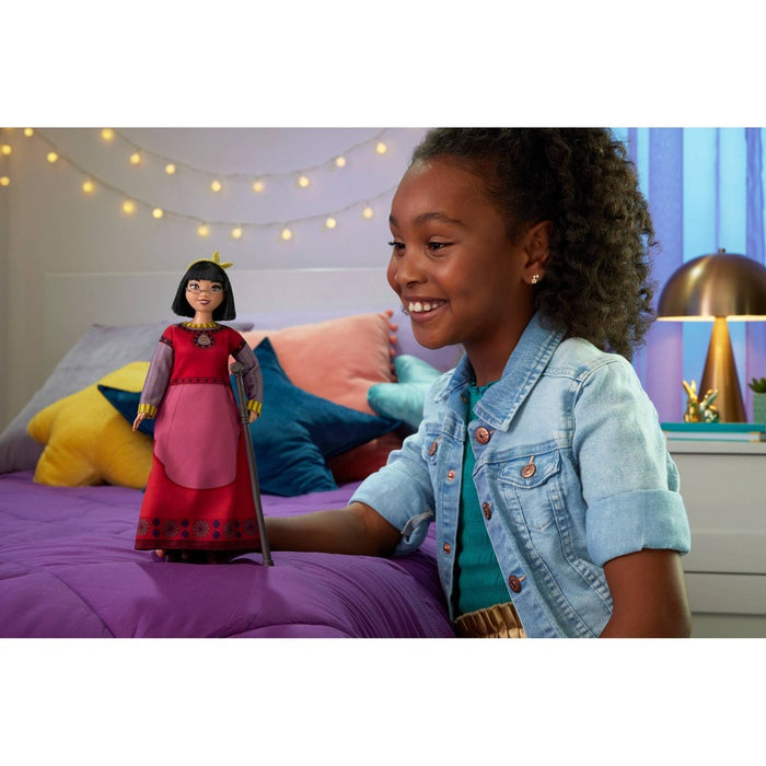 Disney Wish Dahlia of Rosas Doll and Accessories, Posable Fashion Doll