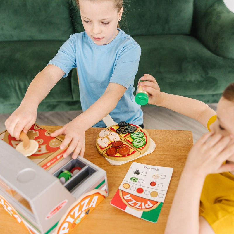 Melissa & Doug Top & Bake Pizza Counter 41pc